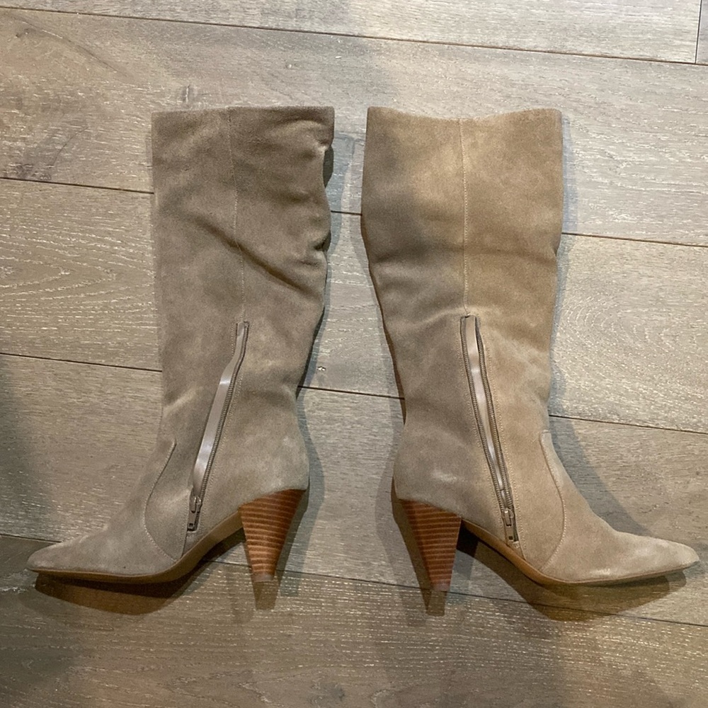 Gap suede boots - size 8